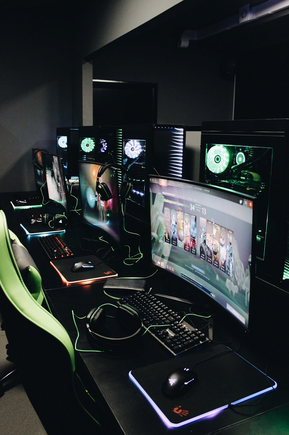 Компьютерный клуб "Black Hole"