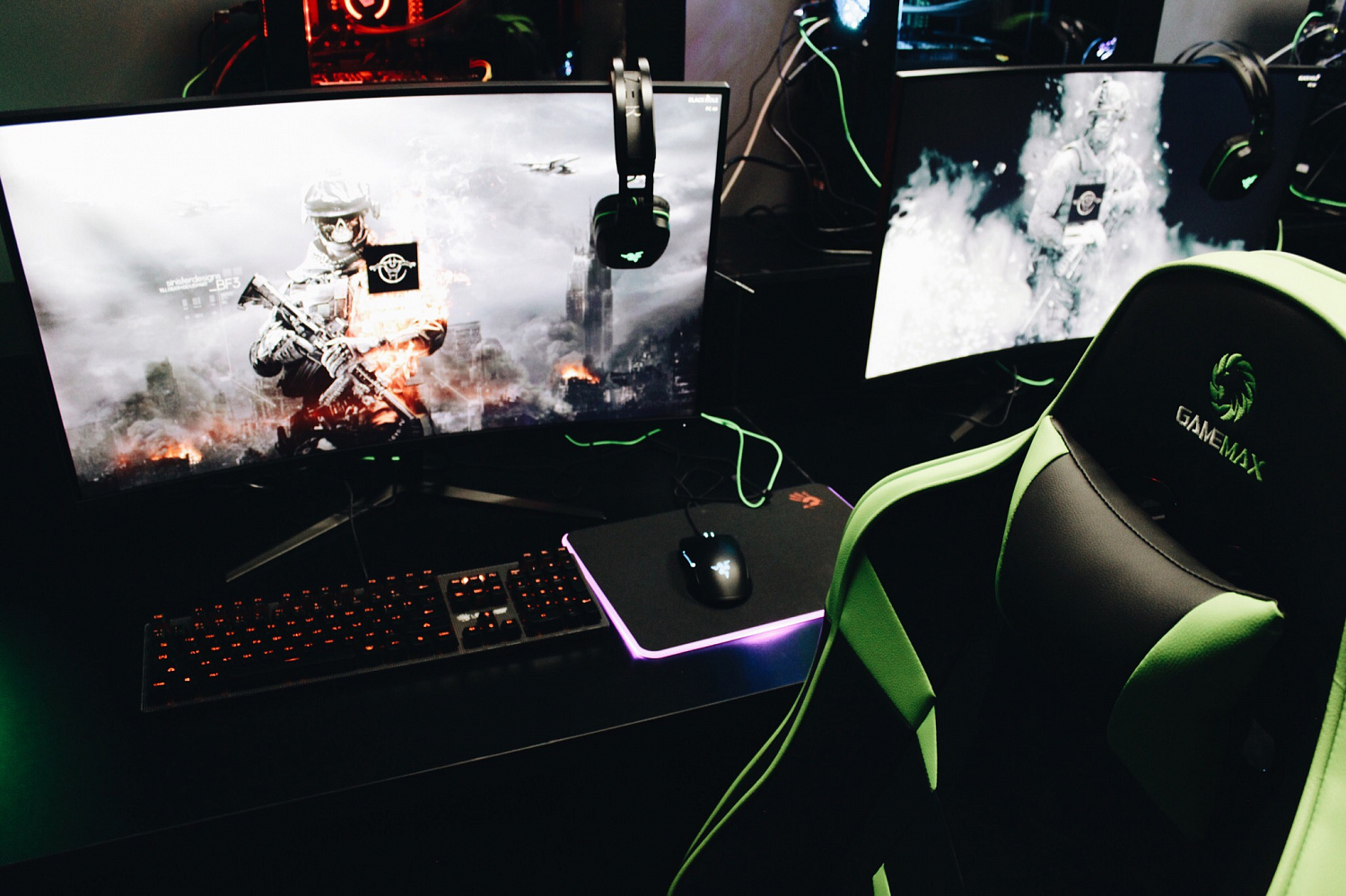 Компьютерный клуб "Black Hole"